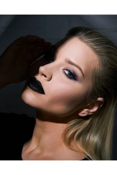 Maybelline New York رژ لب - Color Sensational Lipstick Loaded Bold 892 Midnight
