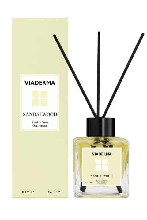 Viaderma خوشبوکننده اتاق شیشه مربعی با چوب بامبو عطر صندل 100 میلی‌لیتر