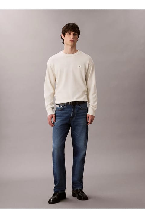 پلیور یقه گرد Calvin Klein مردانه با لوگوی گلدوزی‌شده و ظاهر شیک برای استفاده روزمره — Krem