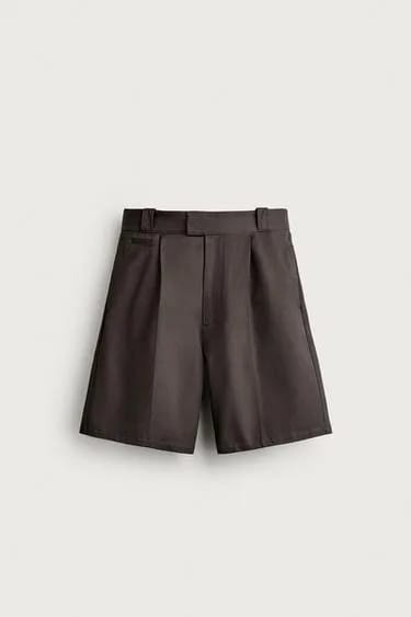 RELAXED FIT PLEATED BERMUDA SHORTS