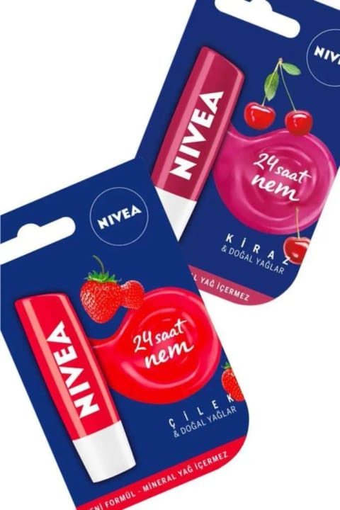 NIVEA بالم لب مرطوب ۲۴ ساعته توتفرنگی-گیلاس