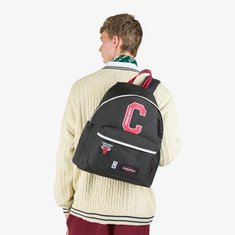کولهپشتی Eastpak Day Pak'R Chicago Bulls مشکی یونیسکس