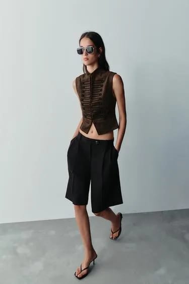Zara جلیقه چرم مصنوعی با دکمه فاق