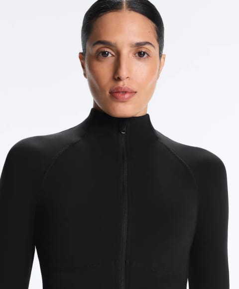 Light warm technical jacket with seams
