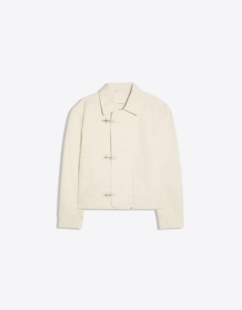 Clasp jacket