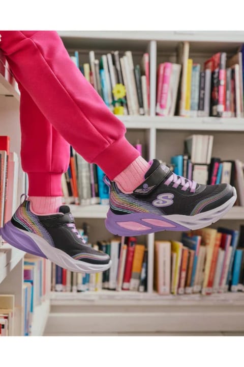 کفش ورزشی دخترانه SKECHERS COSMIC GLOW RAINBOW BEAM مشکی چراغدار