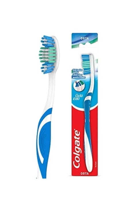 Colgate مسواک متوسط سهاثره با پاککننده زبان و دسترسی به دندانهای عقب دهان...