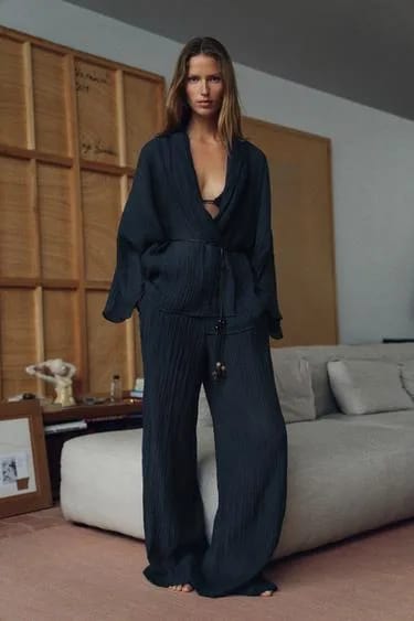 شلوار نیمه‌شفاف چین‌دار Zara