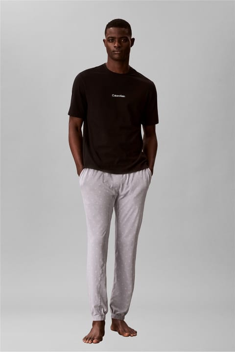 تیشرت مردانه Calvin Klein مدل لوگودار مشکی مناسب استفاده روزمره