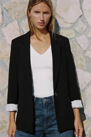 BLAZER WITH SHOULDER PADS AND PRINTED CUFFS